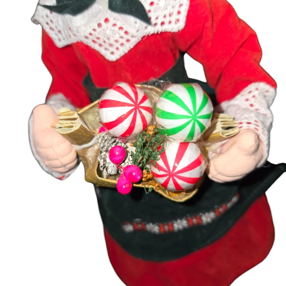 Vintage Made In Taiwan Christmas‎ Papier Mache Mrs. Claus With Candy 11